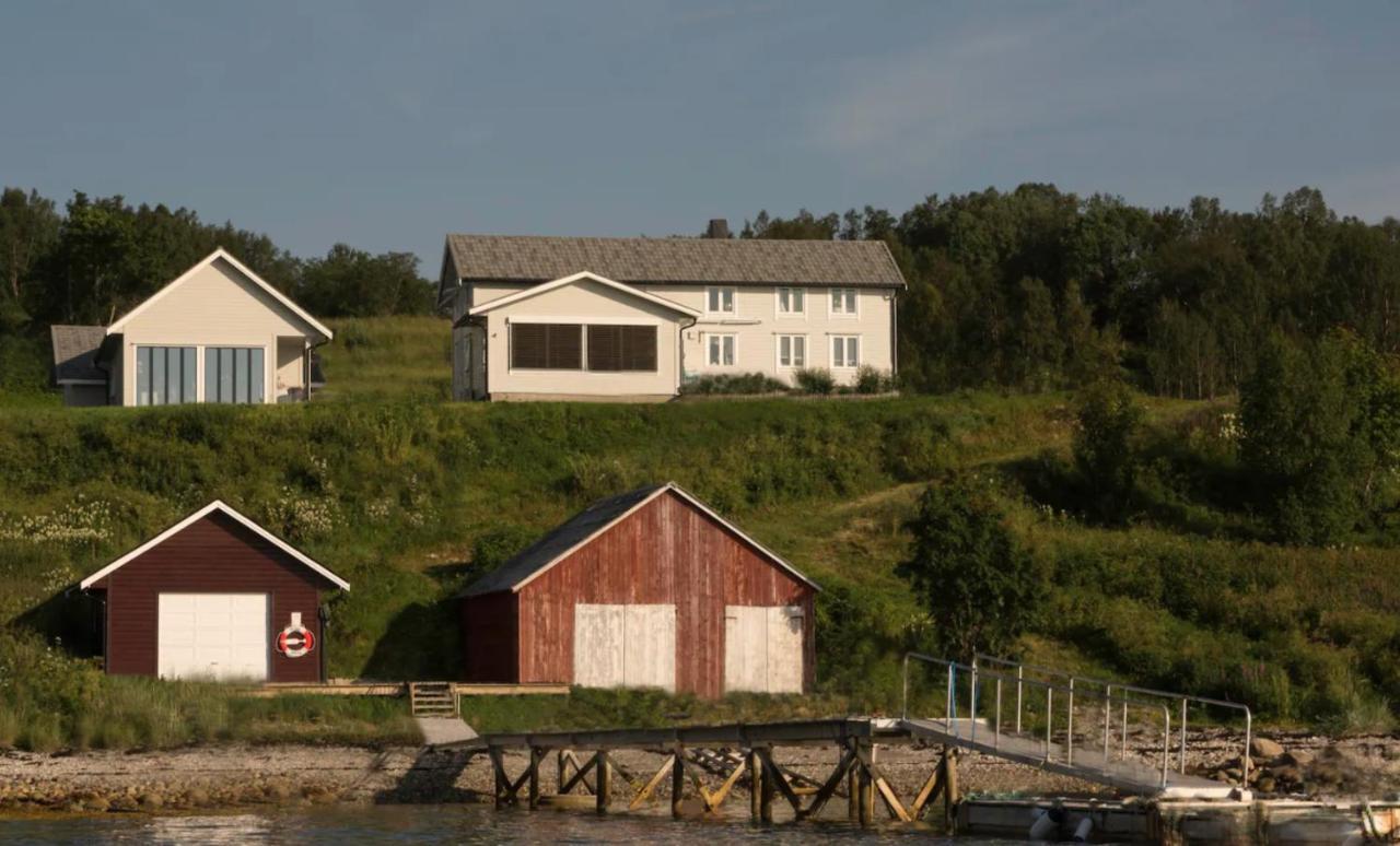 Nice Little House Right By The Sea, Stunning View Rensa Exterior photo